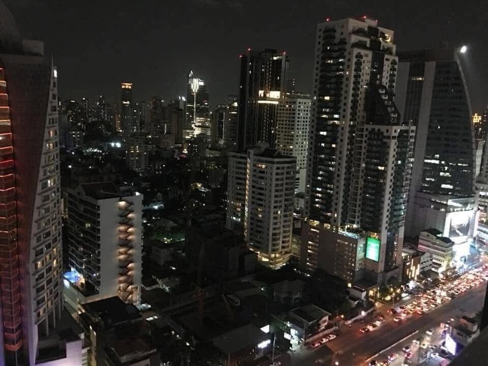 picture Ashton Asoke - 8/10