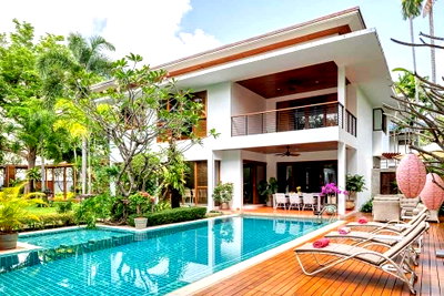 Houses for sale Mahamakut Buddhist University : LTHC6078 – Single House with Private Swimming Pool FOR SALE 3 beds 3 baths size 842 Sq.M. Nearby BTS Punnawithi station ONLY 118 MB