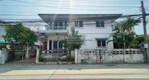 ขายบ้าน  จรรยานิเวศน์ แจ้งวัฒนะ - ปากเกร็ด 35 หน้ากว้าง MRT-ศรีรัช (สายสีชมพู) คลองเกลือ ปากเกร็ด นนทบุรี CX-149403 ✅ ทักไลน์ @connexproperty ตอบทันที ทีมงานมืออาชีพ ✅