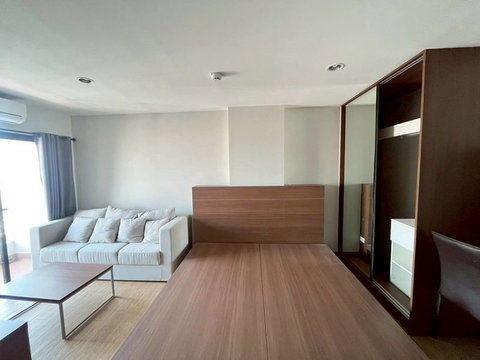 Condo for Sale at The Next 1 Ruamchok – Well-Maintained Unit with Foreign Quota Available (ID:1329CS)