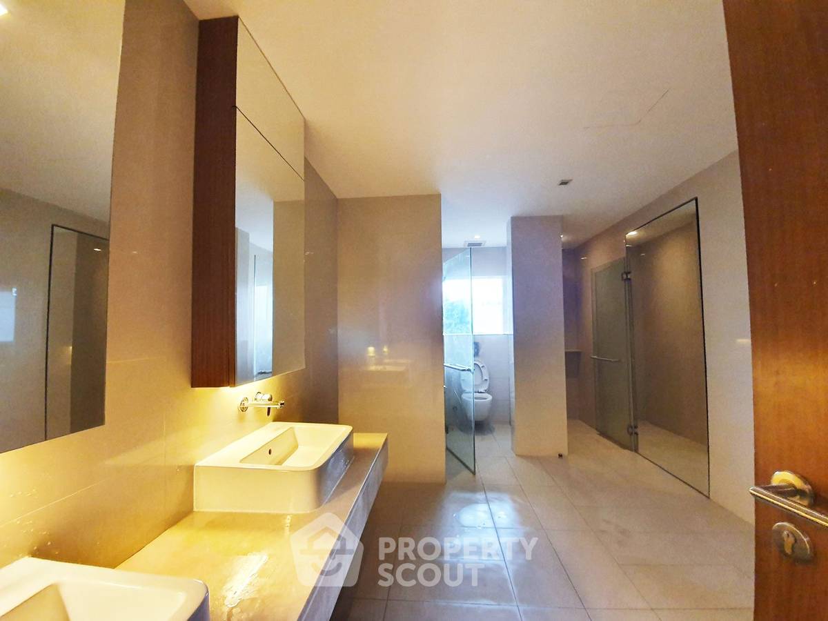 รูป คอนโด 3 ห้องนอน 370 ตร.ม. ขาย บานลักซ์ สาทร ใกล้ MRT คลองเตย (ID 2751700) - รูปที่ 12/20