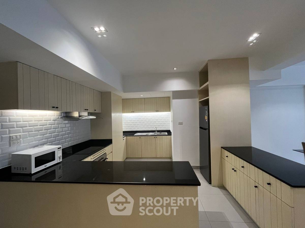 รูป คอนโด 2 ห้องนอน 160 ตร.ม. เพ็ ตเฟรนด์ลี่ ที่ Villa Bajaj ใกล้ MRT สุขุมวิท 300 ม. (ID 2074414) - รูปที่ 5/31