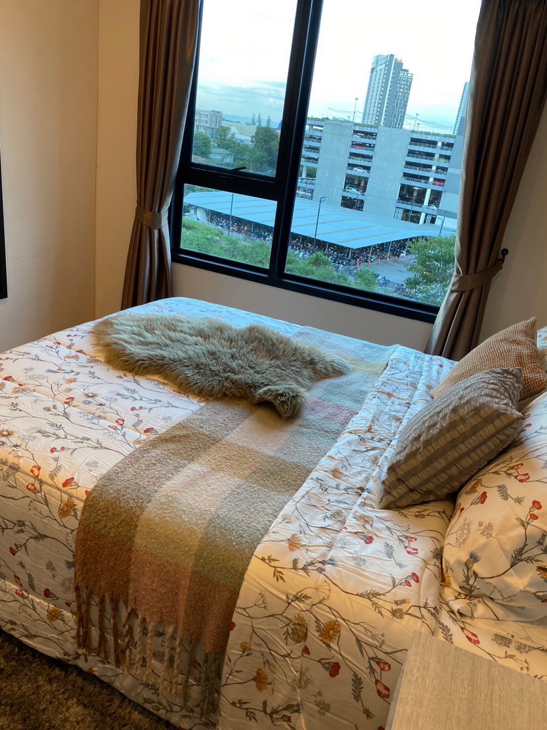 ✅ขาย escent ville condo ชั้น6 ตึกบี 28ตรม.2.35ล้าน  ☎️064-792-4426(เบญ)