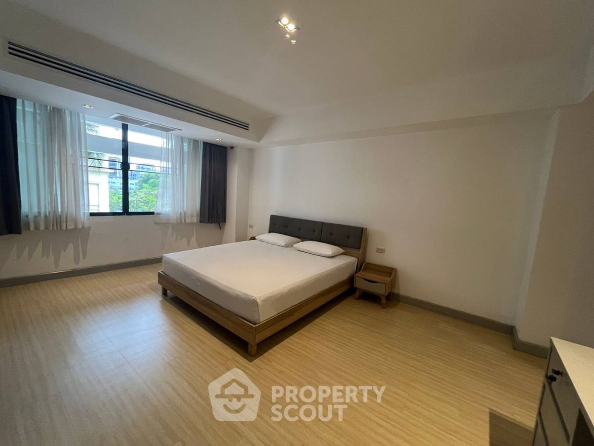รูป คอนโด 2 ห้องนอน 160 ตร.ม. เพ็ ตเฟรนด์ลี่ ที่ Villa Bajaj ใกล้ MRT สุขุมวิท 300 ม. (ID 2074414) - รูปที่ 16/31