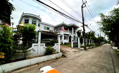 บ้านเดี่ยว ถนนสุขุมวิท : LTH6847 – House FOR SALE in Bangna 5 beds 5 baths 122 sq.Wah. Near Bang Na station ONLY 17.5 MB