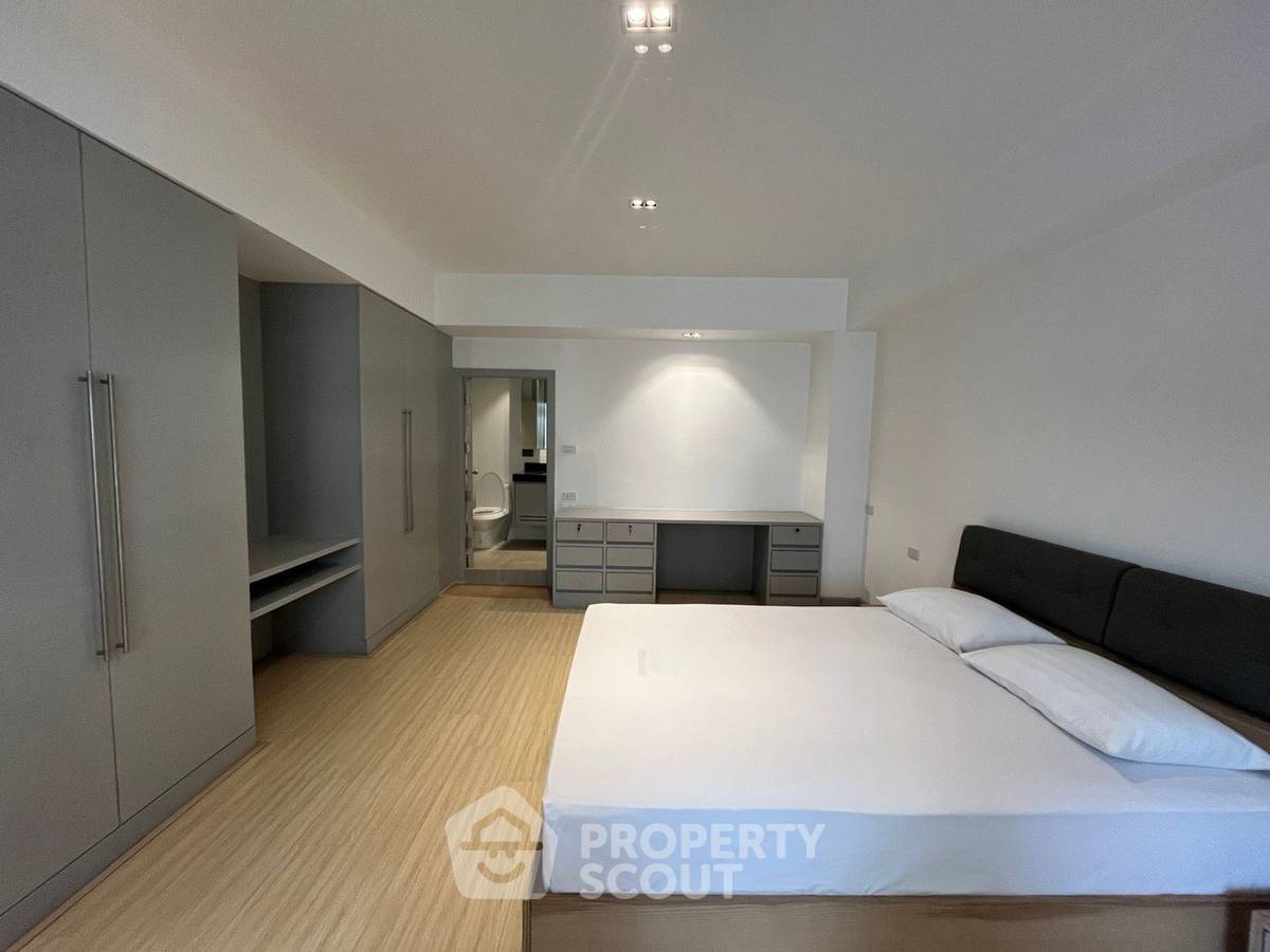 รูป คอนโด 2 ห้องนอน 160 ตร.ม. เพ็ ตเฟรนด์ลี่ ที่ Villa Bajaj ใกล้ MRT สุขุมวิท 300 ม. (ID 2074414) - รูปที่ 11/31