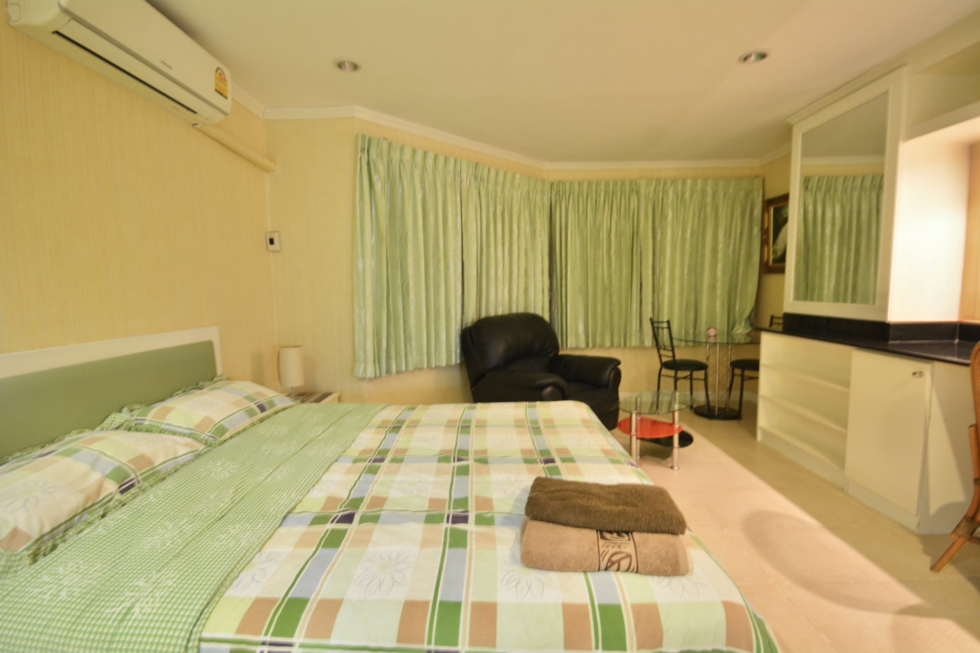 รูป Studio Condo for Sale at Thip Condotel in Jomtien Pattaya - รูปที่ 2/11