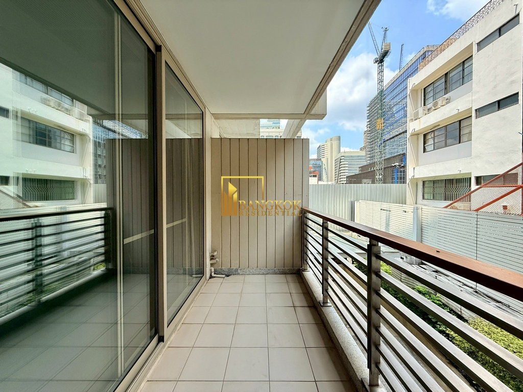 รูป Spacious 3 Bedroom Apartment With Large Private Terrace - BR0640AP - รูปที่ 10/40