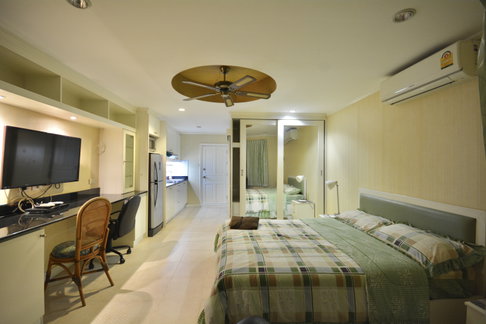 Studio Condo for Sale at Thip Condotel in Jomtien Pattaya