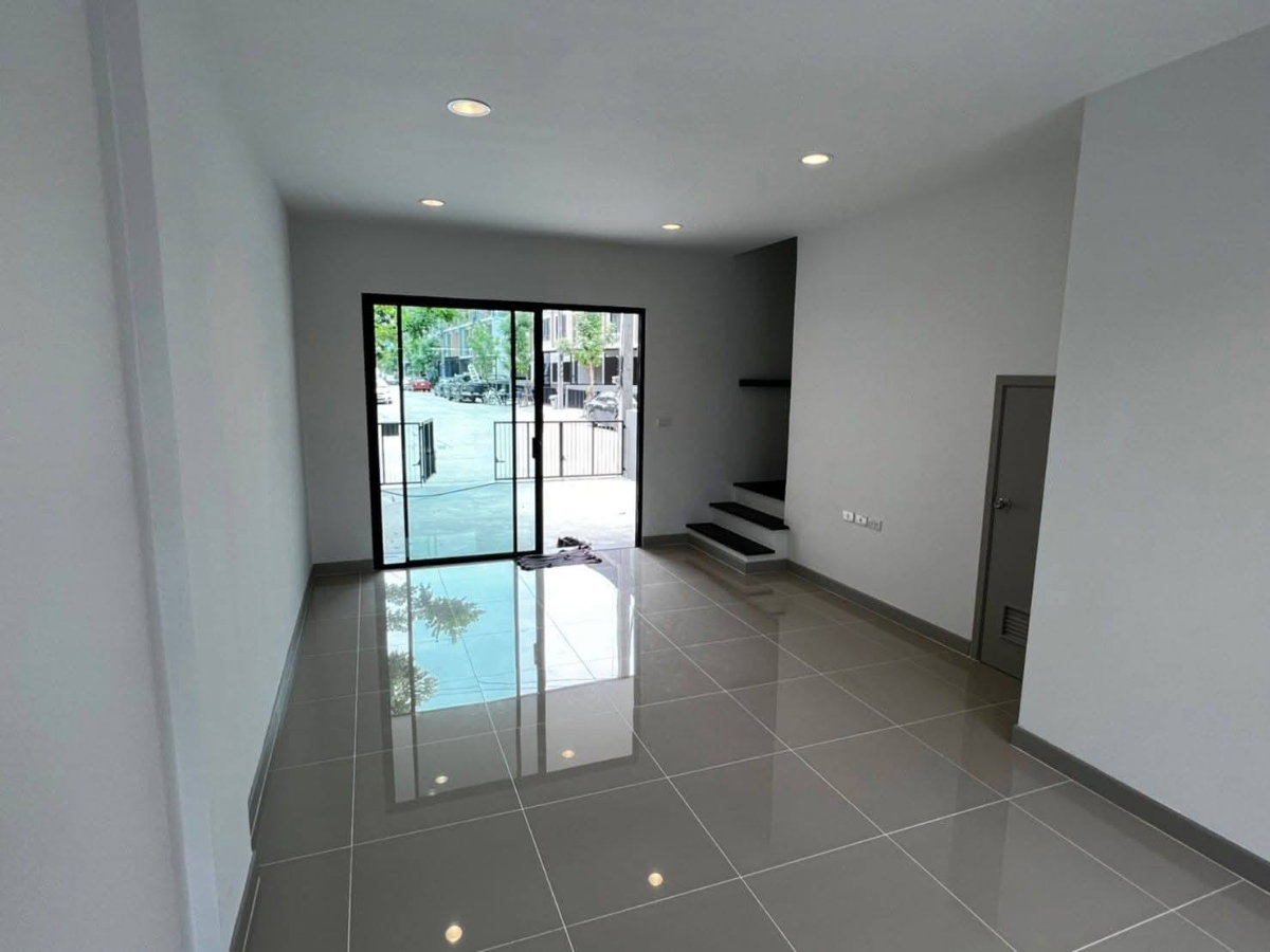 รูป OP02083 - Premium Place Phaholyothin - Ramintra : MRT Ramintra - รูปที่ 15/16