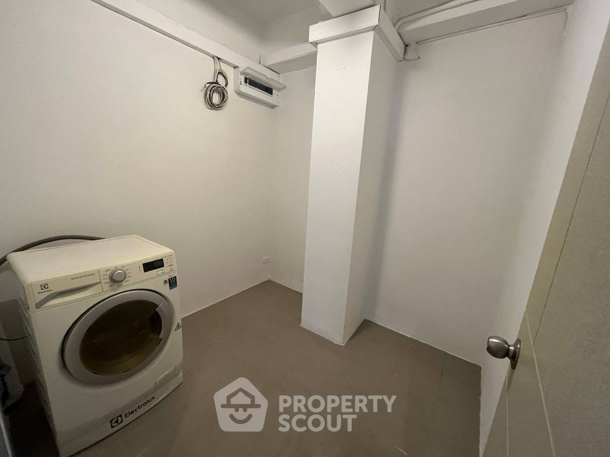 รูป คอนโด 2 ห้องนอน 160 ตร.ม. เพ็ ตเฟรนด์ลี่ ที่ Villa Bajaj ใกล้ MRT สุขุมวิท 300 ม. (ID 2074414) - รูปที่ 29/31
