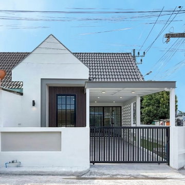 ทาวน์เฮาส์หลังมุม รีโนเวทใหม่ บนทำเลบ้านเคียน ถลาง หมู่บ้าน ธนาทาวน์โฮม