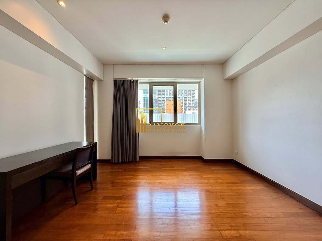 รูป Spacious 3 Bedroom Apartment With Large Private Terrace - BR0640AP - รูปที่ 21/40
