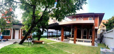 เช่าบ้านเดี่ยว ถนนเพชรบุรี กรุงเทพฯ : LTH6127 – House FOR RENT in Din Daeng area 4 beds 4 baths size 200 Sq.W. Nearby ARL Ratchaprarop station ONLY 140k/Month