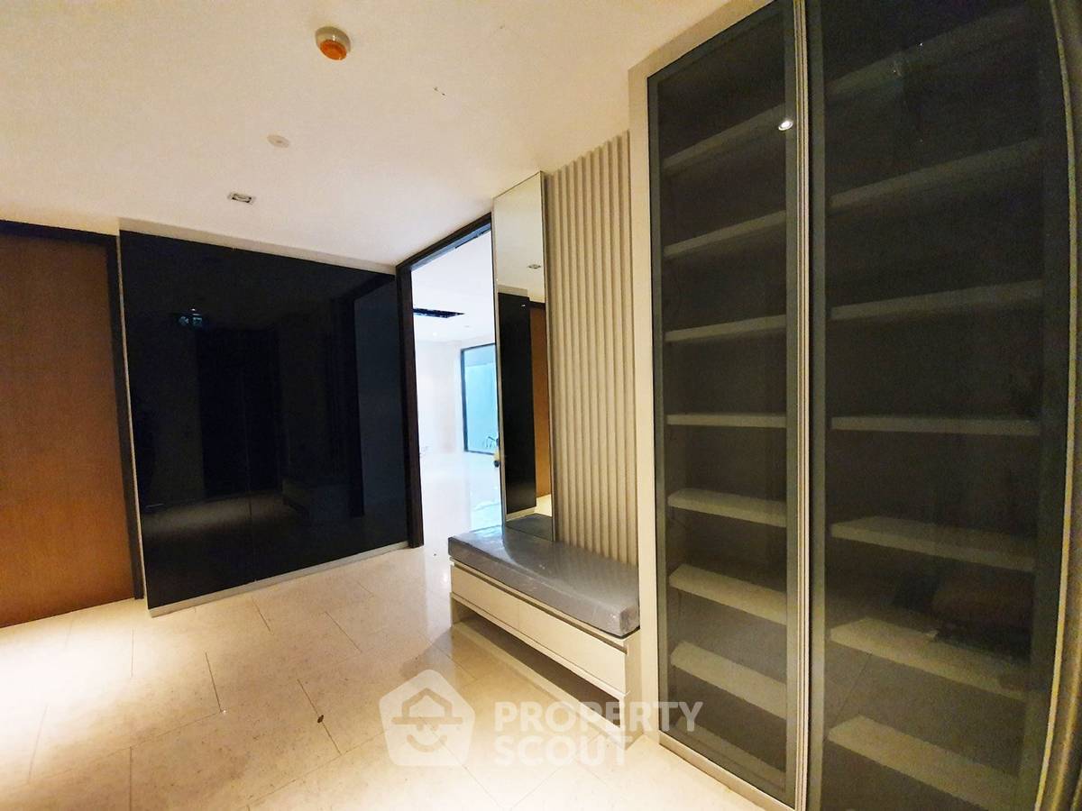 รูป คอนโด 3 ห้องนอน 370 ตร.ม. ขาย บานลักซ์ สาทร ใกล้ MRT คลองเตย (ID 2751700) - รูปที่ 7/20