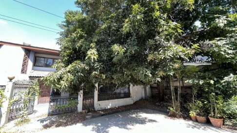 LTHC7205 – Land with detached house FOR SALE 4 beds 5 baths Size 108 Sq.Wah in Phrakanong area (Sukhumvit 71) ONLY 22 MB