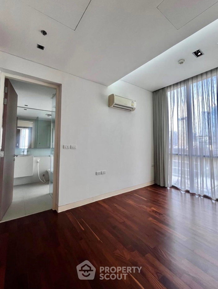 picture Well-Priced 2-BR 102 Sqm Condo Near BTS Asok, Domus (ID 2755935) - 13/19