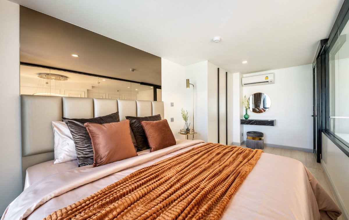 picture Knightsbridge Prime               Sathorn - 12/12