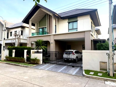 บ้านเดี่ยวให้เช่า : เช่าบ้าน Bangkok Boulevard Srinakarin-Bangna/บางกอก บูเลอวาร์ด บางนา-ศรีนครินทร์ (D6808070)  ID Line : @baan88