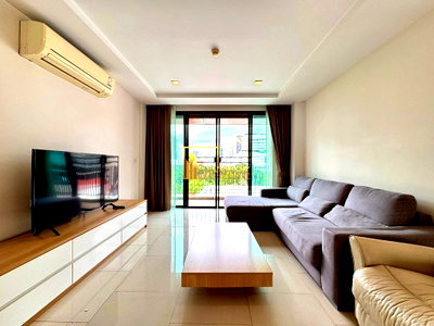Apartment building for rent Srinakharinwirot University Prasanmit Campus : Spacious 3 Bed Luxury Apartment For Rent in Phrom Phong - BR20176AP