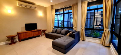 Townhouses for rent J Avenue Thonglor : LTH4921 – Townhouse in Compound FOR RENT in Thonglor 4 beds 3 baths size 350 SQ.M. Nearby BTS Thonglor ONLY 120k/Month
