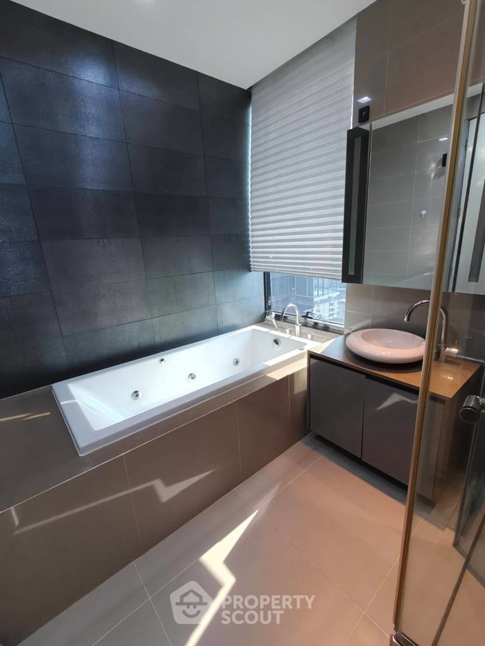 รูป คอนโด 2 ห้องนอนให้เช่า ที่ M Silom ใกล้ BTS ช่องนนทรี 400 ม. (ID 2752549) - รูปที่ 2/12