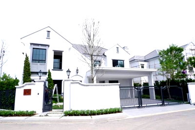 Houses for rent บางลำภู(บางลำภู) : LTH7231 – House in Srinakarin – Rama 9 FOR RENT 4 beds 5 baths Size 302 Sq.M. Near ARL Hua Mak Station ONLY 350k/month