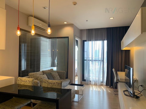 For Rent Condo URBANO ABSOLUTE SATHON - TAKSIN Building 1, Floor 34,1 bed room, Room size 34.00 sqm