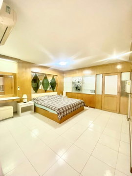 Rin House
