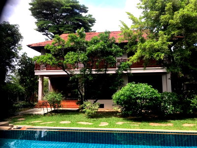 ที่ดิน แอร์พอร์ต ลิงค์ หัวหมาก : LTHC7032 – Land with 2 Traditional Houses FOR SALE in Onnut 6 beds 7 baths 620 sq.M. Near BTS Onnut station ONLY 46 MB