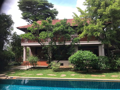 LTHC7032 – Land with 2 Traditional Houses FOR SALE in Onnut 6 beds 7 baths 620 sq.M. Near BTS Onnut station ONLY 46 MB