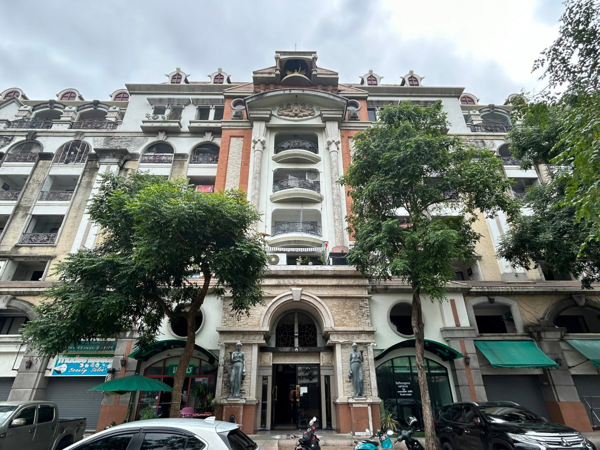 รูป BCN 1568 : ฌ็องเซลิเซ่ ติวานนท์-แจ้งวัฒนะ  - รูปที่ 1/18