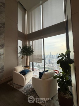 High-Floor 4-BR 300 Sqm The Esse At Singha Complex, MRT Phetchaburi 100m (ID 997976)