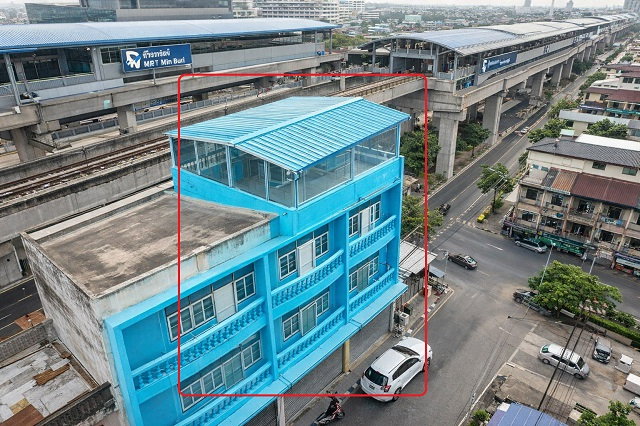 รูป อาคารพาณิชย์ 4 ชั้น 2 คูหา 3 นอน 3 น้ำ ใกล้ MRTมีนบุรี 800 ม. และ MRTเศรษฐบุตรบำเพ็ญ - รูปที่ 4/8