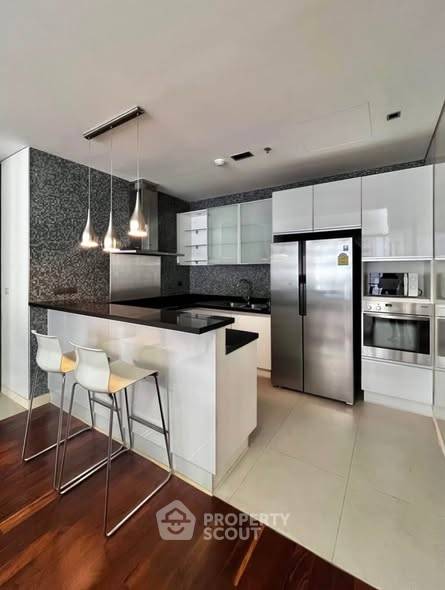 picture Well-Priced 2-BR 102 Sqm Condo Near BTS Asok, Domus (ID 2755935) - 2/19