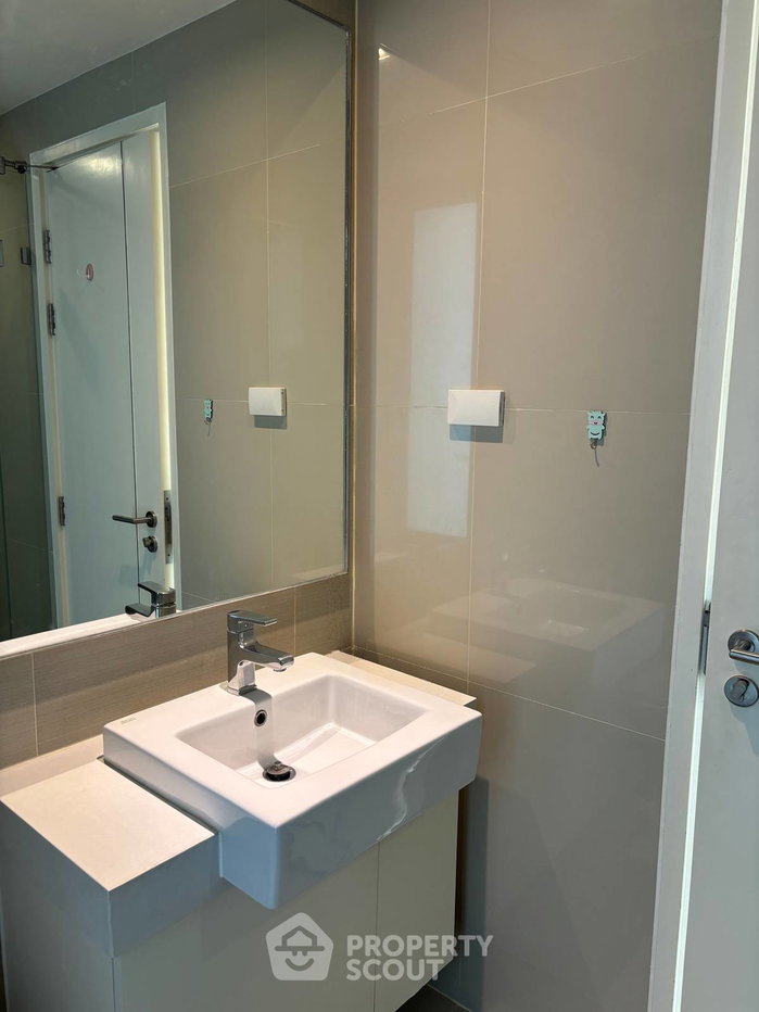 picture High-Floor 2-BR 77 Sqm Star View Condo, Near BTS/ MRT (ID 2749235) - 9/11