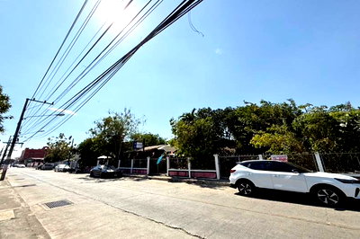 ขายที่ดิน : ขายที่ดิน 101 ตรว. ถนนสุดบรรทัด - ถวิลวัฒนา พร้อมสิ่งปลูกสร้าง แก่งคอย สระบุรี