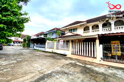 บ้านแฝด ถนนรัชดา-รามอินทรา : ขายบ้านแฝด นวมินทร์ 74 ถนนรามอินทรา- นวมินทร์ คันนายาว 2ชั้น 36ตร.ว.