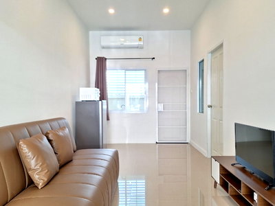 ทาวน์โฮมให้เช่า :  For ren🏠 Townhome  โครงการDiya Valley Saraphi เนื้อที่17 ตร.ว. 2 นอน 1 ห้องเอนกประสงค์ 3 ห้องน้ำ  ค่าเช่า 16,000/เดือน  
