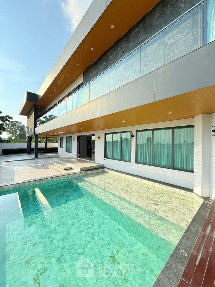 picture 6-BR House For Rent 587 Sqm In Bang Lamung, Chon Buri 🏡 (ID 2093749) - 1/9