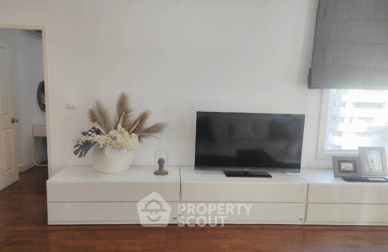 รูป คอนโด 1 ห้องนอน 64 ตร.ม. ศิริ เรสซิเดนซ์ สุขุมวิท ใกล้ BTS พร้อมพงษ์ 200 ม. (ID 2755703) - รูปที่ 2/6