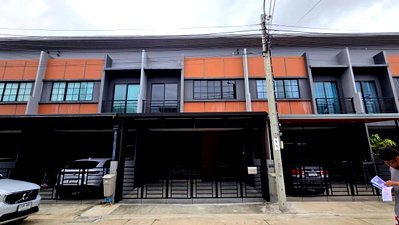 ทาวน์โฮมให้เช่า : 🏠 ให้เช่าบ้าน : Siri Place Suksawat-Rama 3 (สิริ เพลส สุขสวัสดิ์-พระราม 3)   รหัสทรัพย์ | 📌LNP-H907 