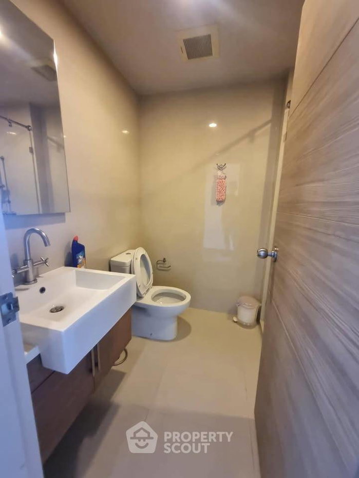 รูป คอนโด 1 ห้องนอน ขาย ที่ Hive Taksin ใกล้ BTS วงเวียนใหญ่ 100 ม. (ID 2474290) - รูปที่ 3/7
