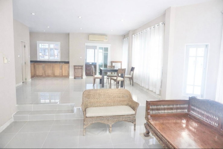 รูป ให้เช่าบ้านอัญชัญ ศรีนครินทร์ 51 (Baan Anchan Srinakarin 51) - รูปที่ 2/10