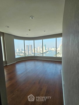 คุ้มค่า 3 ห้องนอน 160 ตร.ม. ชั้น 25 Menam Residences (ID 2758515)
