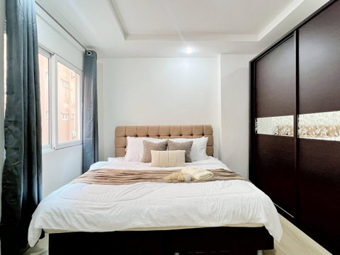 S3 ให้เช่า Happy Condo Ratchadaphisek 18 (แฮปปี้ คอนโด รัชดาภิเษก 18)ห้องว่างพร้อมอยู่ มีเครื่องใช้ไฟฟ้า ทำเลดี ใกล้ MRT สุทธิสาร