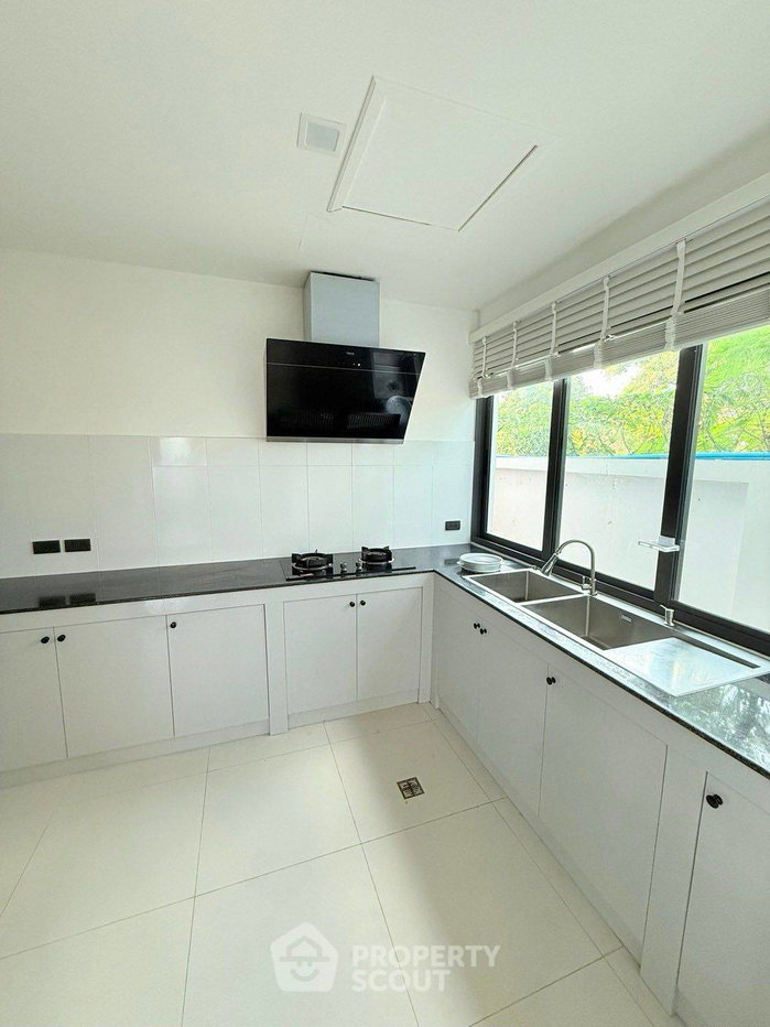 picture 6-BR House For Rent 587 Sqm In Bang Lamung, Chon Buri 🏡 (ID 2093749) - 8/9