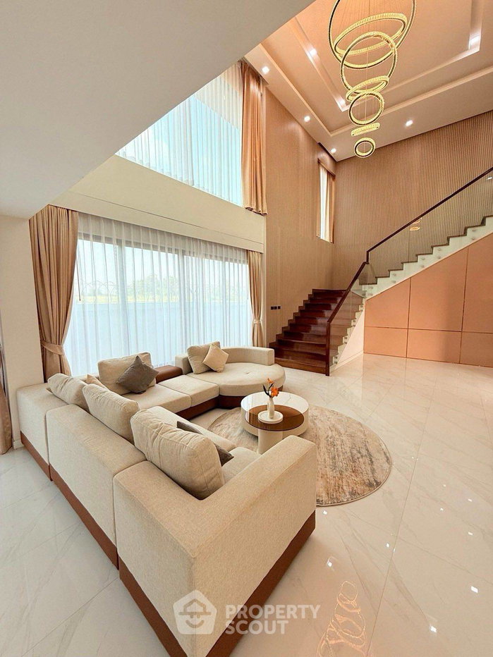 picture 6-BR House For Rent 587 Sqm In Bang Lamung, Chon Buri 🏡 (ID 2093749) - 4/9