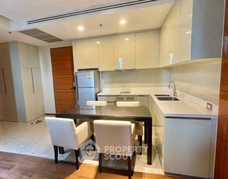 2-BR Condo, The Address Sukhumvit 28, 300m to BTS Phrom Phong (ID 2755933)