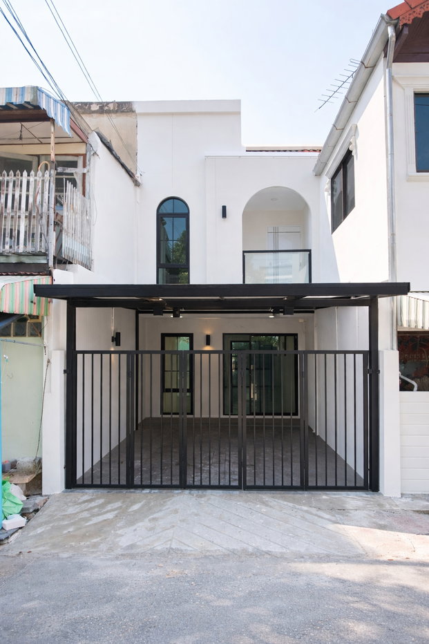 รูป 🏠🔥 ทาวน์โฮม 2 ชั้น ย่านมีนบุรี–รามอินทรา ทำเลฮิต เดินทางง่าย พร้อมอยู่ทันที 🔥🏠 - รูปที่ 1/30